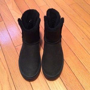 UGG Australia Ladies AIKA Leather Boots Size 5